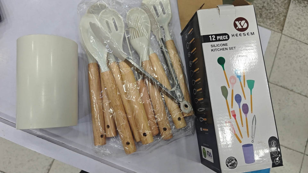 12Pcs Kitchen Utensil Set Silicone Spatula Set Wooden Handle Cooking Tools Kit with Holder Heat-Resistant Cookware for Kitchen
